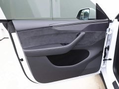 Tesla Model Y L Long Range All-Wheel Drive - ფოტო 10