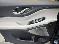 Voyah Lantu Dreamchaser PHEV AWD Flagship Kunpeng Edition - ფოტო 13