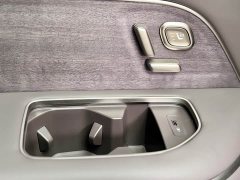 NIO ES8 2026 Six-Seat Executive Signature Edition - ფოტო 20