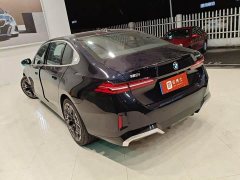 BMW 5 Series 530Li Luxury M Sport Package - ფოტო 4