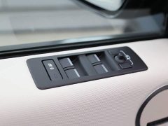 Land Rover Discovery 360PS Dynamic HSE - ფოტო 12