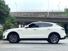 Maserati Levante 3.0T Standard Edition - ფოტო 3