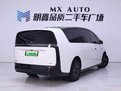 Li Auto MEGA Home Family Edition - ფოტო 7