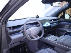 NIO ES8 Six-Seat Executive Signature Edition - ფოტო 11