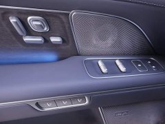 NIO ES8 Six-Seat Executive Signature Edition - ფოტო 17