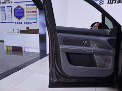 NIO ES8 Six-Seat Executive Signature Edition - ფოტო 18