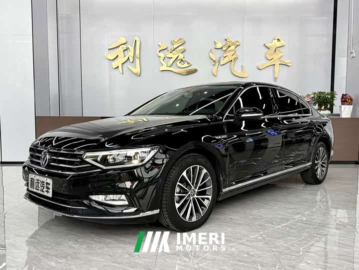 Volkswagen Magotan 330TSI DSG Luxury