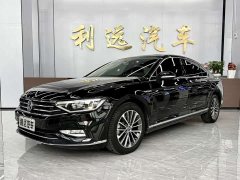 Volkswagen Magotan 2020 330TSI DSG Luxury - ფოტო 1