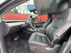 Tesla Model Y Rear-Wheel Drive - ფოტო 3