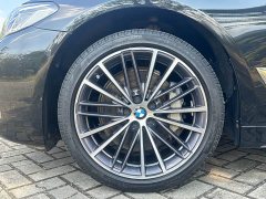 BMW 5 Series 530Li Premier M Sport Package - ფოტო 20