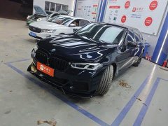 BMW 5 Series 530Li Luxury M Sport Package - ფოტო 1