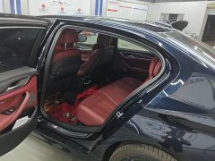 BMW 5 Series 530Li Luxury M Sport Package - ფოტო 3