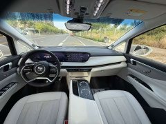 Buick GL8 New Energy Luzun Respect Edition 7-Seater - ფოტო 8