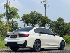 BMW 3 Series 330Li M Sport Night Edition Package - ფოტო 6