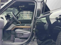 Land Rover Defender Facelift 110 3.0T P400 X-DYNAMIC HSE - ფოტო 8