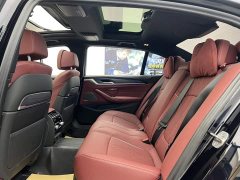 BMW 5 Series 530Li Luxury M Sport Package - ფოტო 18