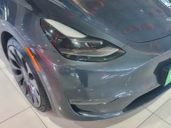 Tesla Model Y Performance All-Wheel Drive - ფოტო 11
