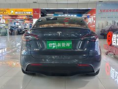 Tesla Model Y Performance All-Wheel Drive - ფოტო 14