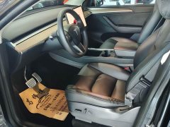 Tesla Model Y Performance All-Wheel Drive - ფოტო 5