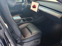 Tesla Model Y Performance All-Wheel Drive - ფოტო 9