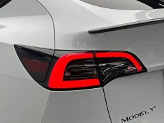 Tesla Model Y Long Range All-Wheel Drive - ფოტო 10