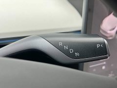 Tesla Model Y Long Range All-Wheel Drive - ფოტო 18