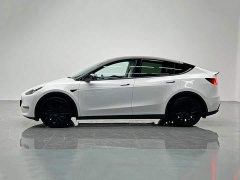 Tesla Model Y Long Range All-Wheel Drive - ფოტო 3