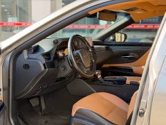 Lexus ES 2021 300h Excellence - ფოტო 4