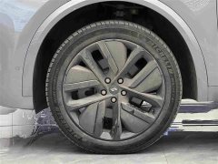Li Auto L9 2024 Ultra - ფოტო 4