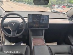 Tesla Model Y Rear-Wheel Drive - ფოტო 10