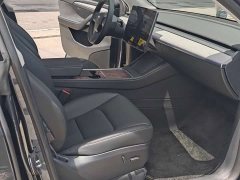 Tesla Model Y Rear-Wheel Drive - ფოტო 13
