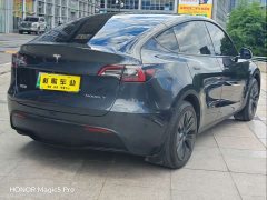 Tesla Model Y Rear-Wheel Drive - ფოტო 5