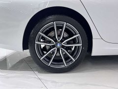 BMW 3 Series 320Li M Sport Package - ფოტო 17