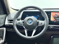 BMW iX1 eDrive25L X Design Package - ფოტო 17