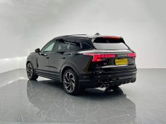 Lynk & Co Geely Lynk & Co 09 EM-P 2021 2.0T PHEV Halo 6-Seater - ფოტო 4