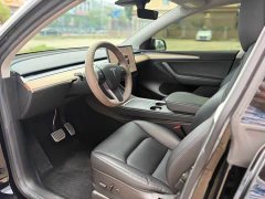 Tesla Model Y Rear-Wheel Drive - ფოტო 4
