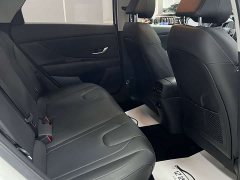 Hyundai Elantra 1.5L CVT Luxury - ფოტო 15