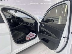 Hyundai Elantra 1.5L CVT GLX Elite - ფოტო 17