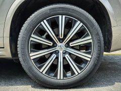 Volvo XC90 B6 Inscription 7-Seater - ფოტო 6