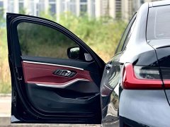 BMW 3 Series 325Li M Sport Package - ფოტო 7