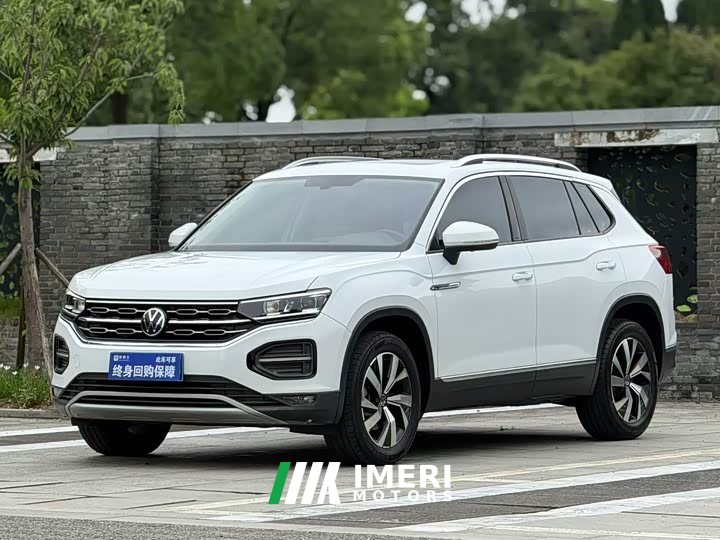 Volkswagen Taos 330TSI FWD 3rd Anniversary Limited Edition - car from China