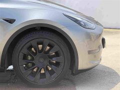 Tesla Model Y Standard Range RWD - ფოტო 10
