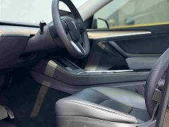 Tesla Model Y Standard Range RWD - ფოტო 13