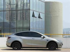 Tesla Model Y Standard Range RWD - ფოტო 7