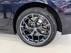 BMW 3 Series 330Li M Sport Night Edition Package - ფოტო 11