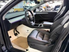 Tesla Model Y Rear-Wheel Drive - ფოტო 3