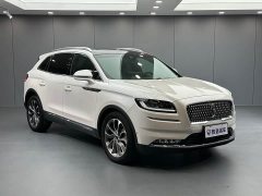 Lincoln Explorer 2.0T AWD Elite - ფოტო 3