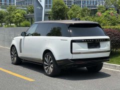 Land Rover Range Rover 3.0 L6 400PS SV Prestige Genesis Extended Wheelbase 4-Seater - ფოტო 3