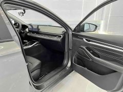 Geely Emgrand 2022 4th Generation 1.5L CVT Luxury - ფოტო 15