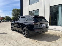 Lincoln Explorer 2023 2.0T AWD EcoBoost Hybrid Elite - ფოტო 4